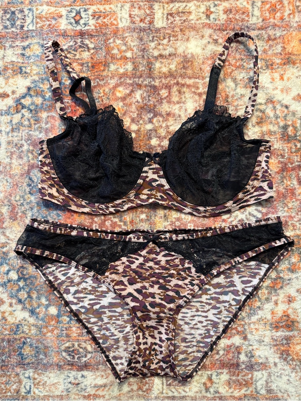 NEVER WORN Adore Me Animal Print Lace Bra & Panty Set 34DD / Small NWOT
